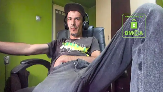 bigcumshoot (Ask my age) - Stroking ​if ​you ​tip, check tipmenu!