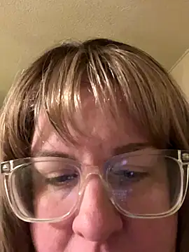 sexymommy1988 Live Webcam on Stripchat