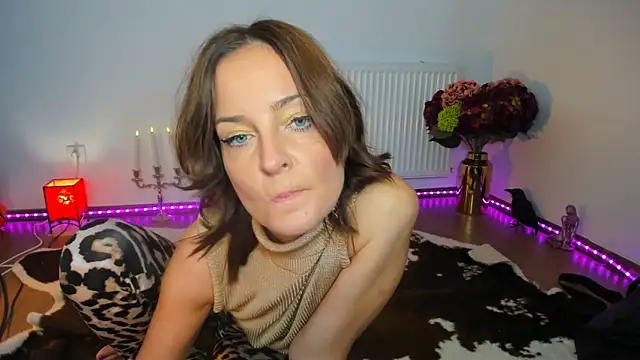 vicioussiren - ViciousSiren's free webcam - UK Sex Cams