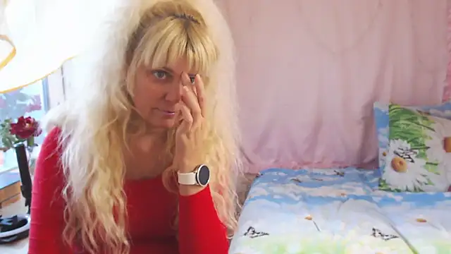 sunnysylvia - SunnySylvia's free webcam - UK Sex Cams