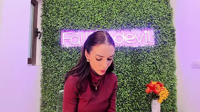 realhotfallingdevil - Realhotfallingdevil's free webcam