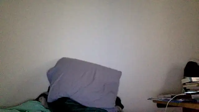 molozeb - Molozeb's free webcam - UK Sex Cams