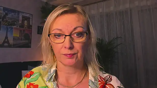 vanessa_chat (F mature) - ....