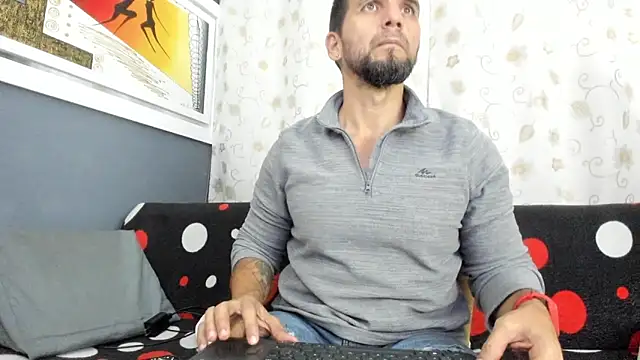 juleslakes (Ask my age) - jerk me close the camera and cumm