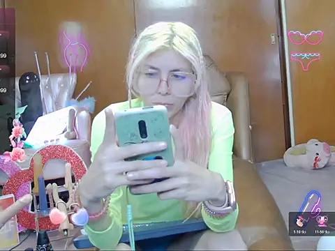 skinygirl (F young) - nude play pussy