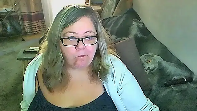 sex2 (F mature) - naked, squirt