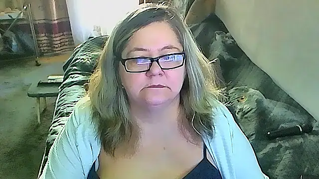 sex2 (F mature) - naked, squirt