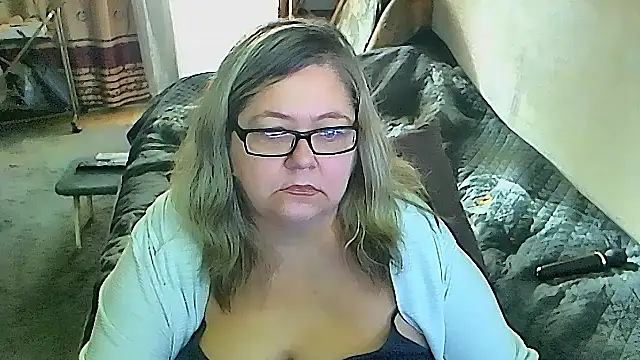 sex2 (F mature) - naked, squirt