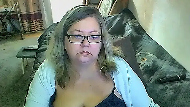 sex2 (F mature) - naked, squirt