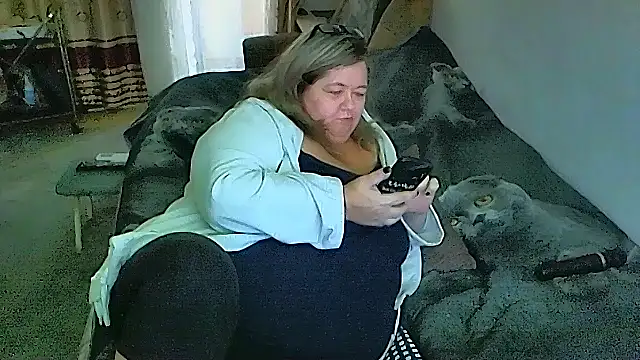 sex2 (F mature) - naked, squirt