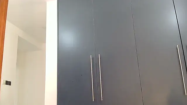 katt008 Live Webcam on Stripchat