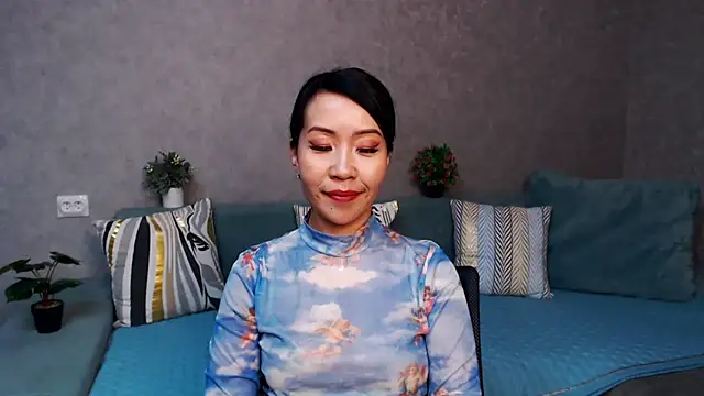 liapak (F milf) - Massage my breasts?