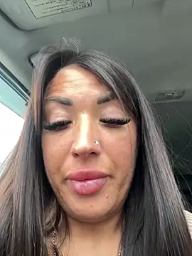 RuslanaXX online webcam