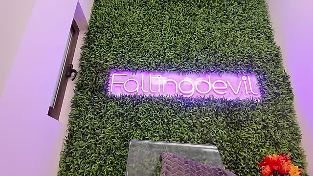 realhotfallingdevil (F young) - Make me squirt