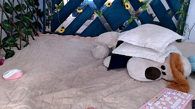 charly__evans (M twink) - My first cum of the day