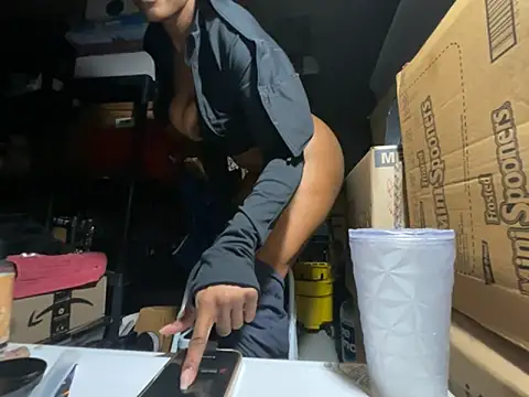 wynterheat (F milf) - ✨2 tkn turnup! | Shower 🧼 and Shine ✨