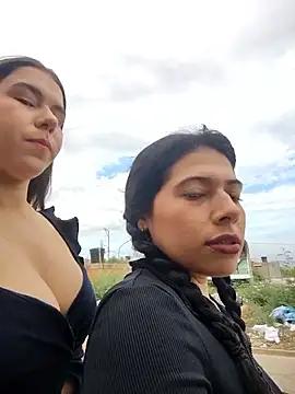 Carolina-petite's Live Sex Cam Show