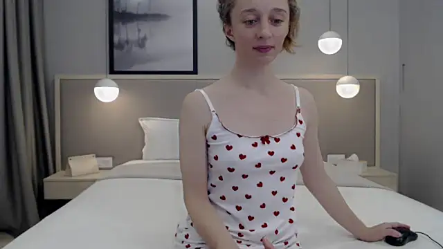 ShySchoolGirl from StripChat