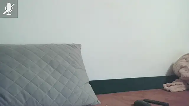 lovelyjulliette (F young) - spanck ass