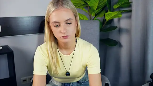 TheresaBreth live show on StripChat 