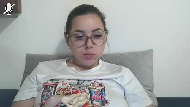 lovelyjulliette - LovelyJulliette's free webcam - UK Sex Cams