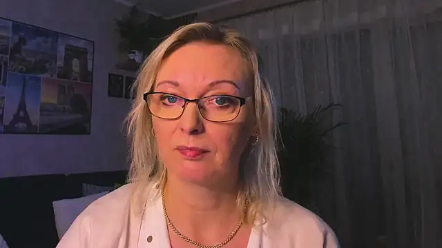 vanessa_chat (F mature) - ....