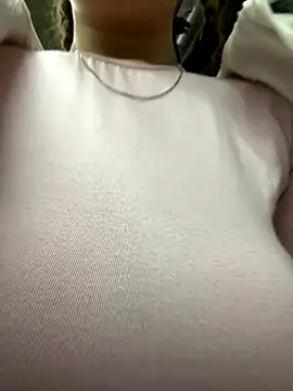 bambi_lu's Stripchat show and profile