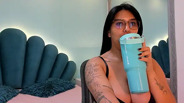 Sharlott (Sharlott18)