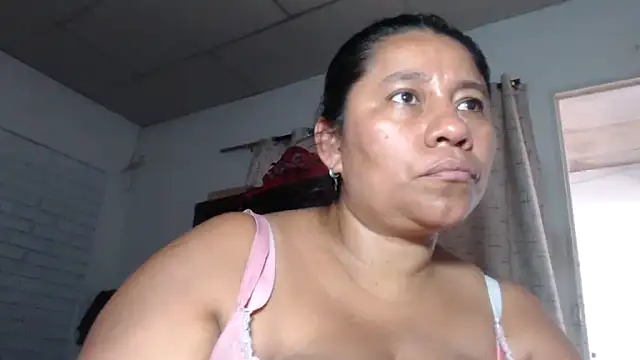 Adri Xxx (Adrixxx38)