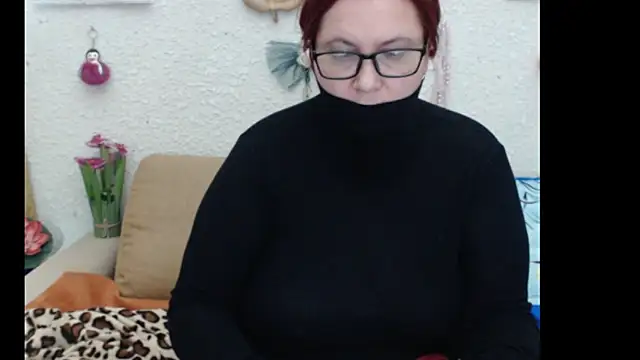 PlayfullMature's Stripchat show and profile