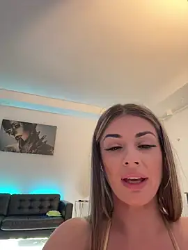 IsabellaEtthan Live Webcam on Stripchat