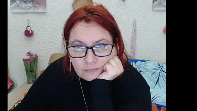 playfullmature (F milf) - dildo ass