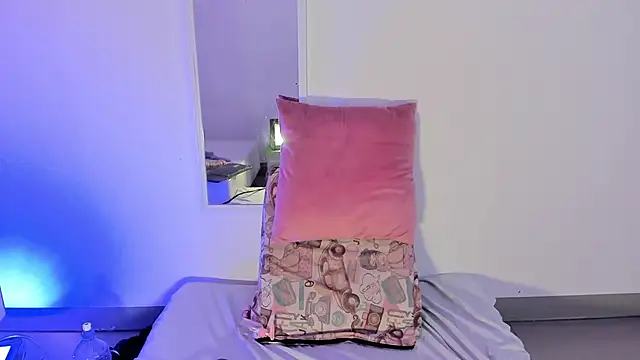 alanna_hot3 (F teen) - 💋 I’ll make you moan while I choke with