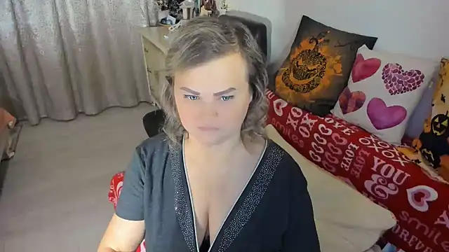 mildmature - MildMature's free webcam