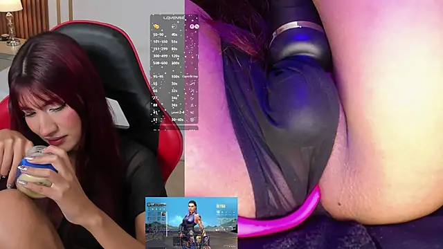 miavoss (F teen) - Covered with oil my tits + clamps