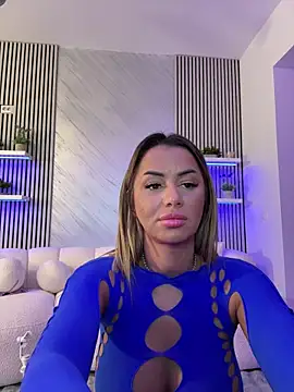 KirstieVegas's Stripchat show and profile
