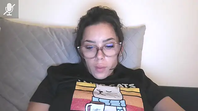 lovelyjulliette - LovelyJulliette's free webcam - UK Sex Cams