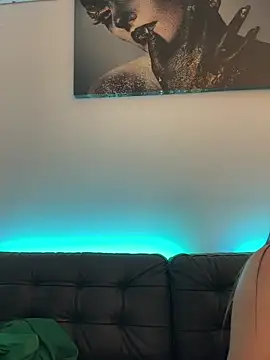 IsabellaEtthan's Stripchat show and profile