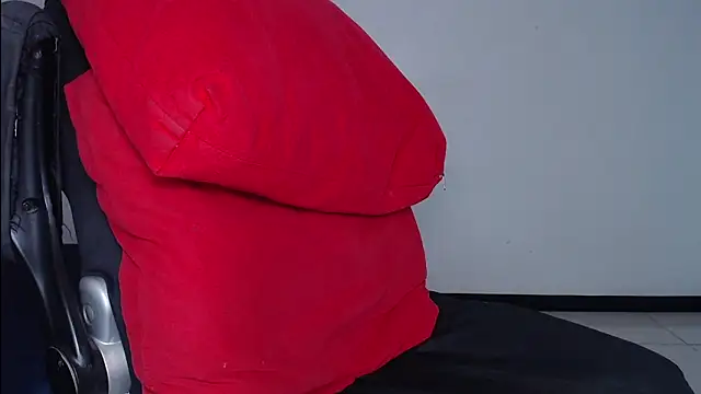 sweetlight (Ask my age) - cum at goal