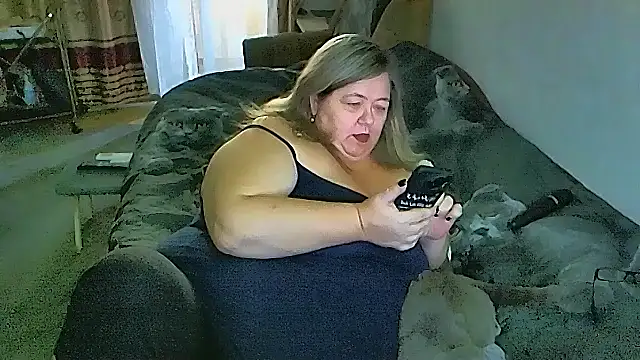 sex2 (F mature) - naked, squirt