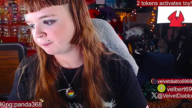 VelvetDiablo's Stripchat show and profile