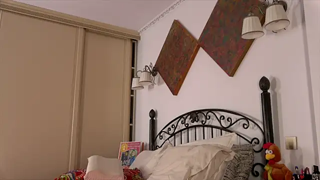 einneuesleben's Stripchat show and profile