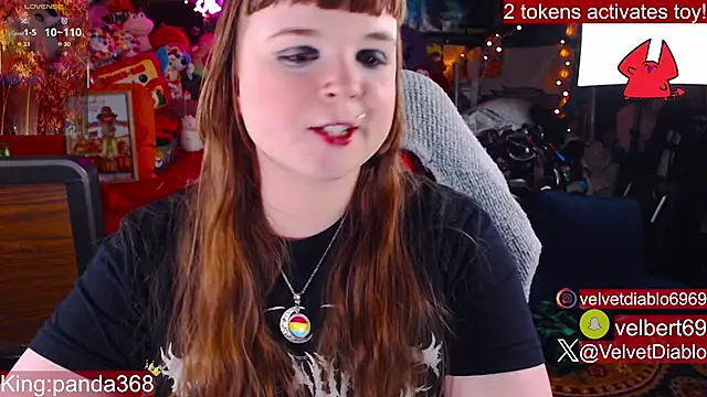 VelvetDiablo's Stripchat show and profile