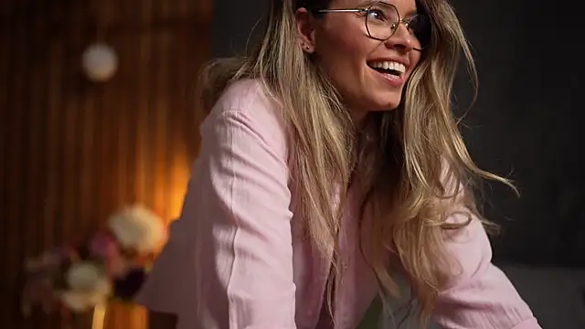 BrandyWhite's Stripchat show and profile