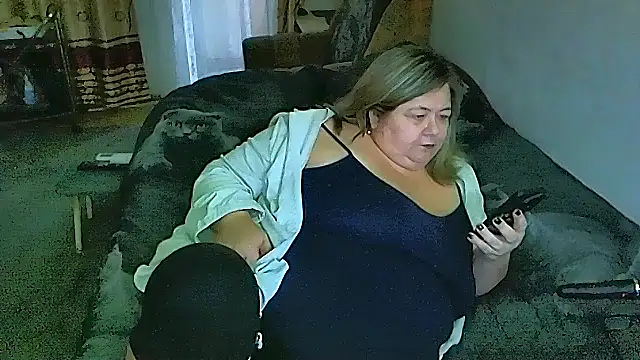 sex2 (F mature) - naked, squirt