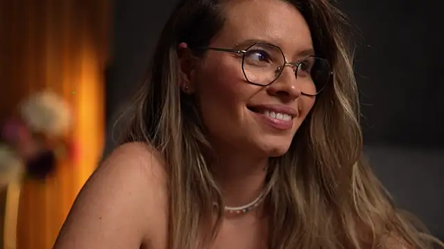 brandywhite (F milf) - last tipper control my toy