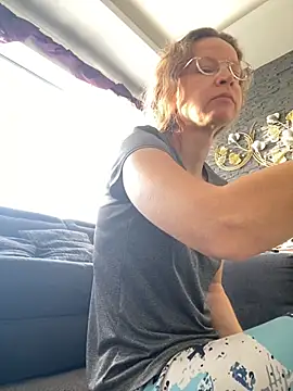 annikarose (F milf) - Naked orgasm