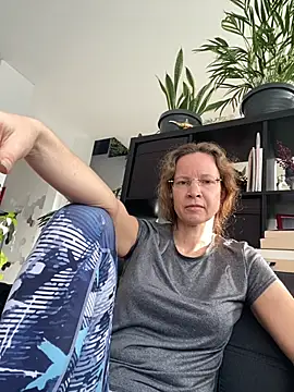 AnnikaRose's Stripchat show and profile