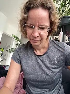 annikarose (F milf) - Naked orgasm