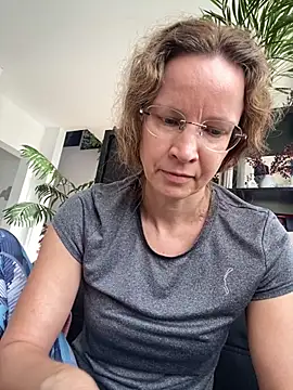 AnnikaRose's Stripchat show and profile